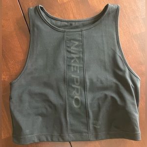 Nike Crop Top